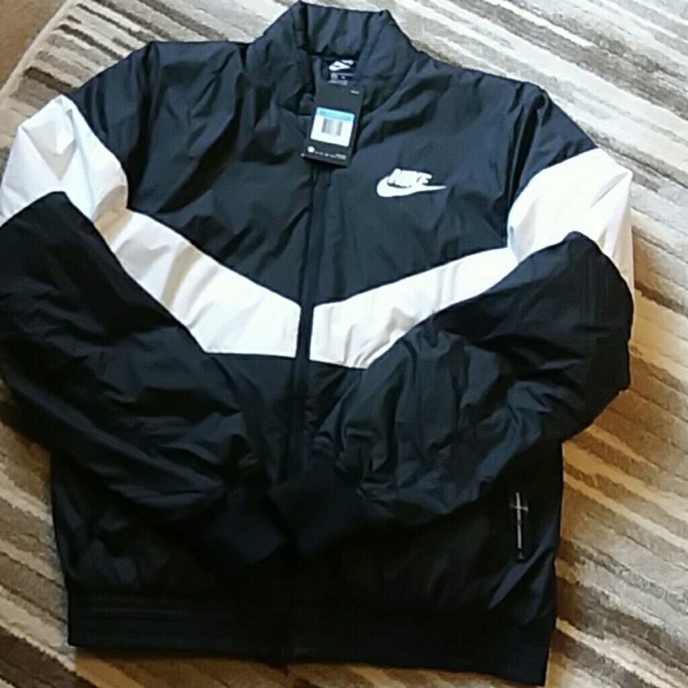 mens Nike puffer jacket